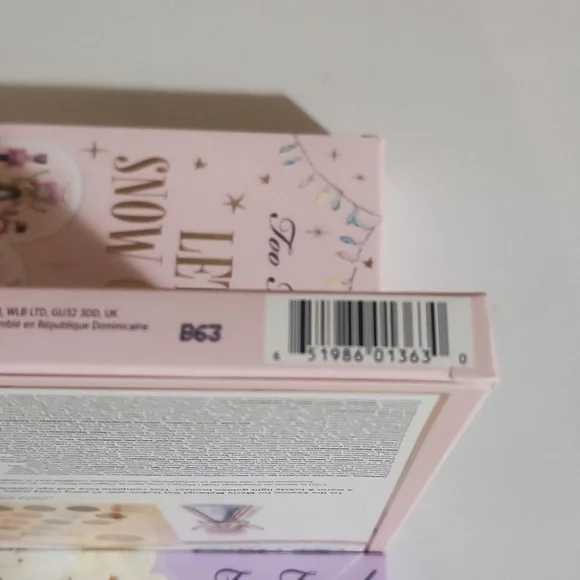 TOO FACED Merry Merry Makeup Palette - Picture 8 of 8